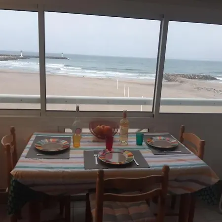 Front De Mer פרונטיניאן